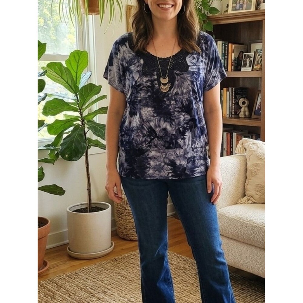 Christopher & Banks Medium Tie Dye Blouse Blue Gray Crochet Lace Neck Banded Hem